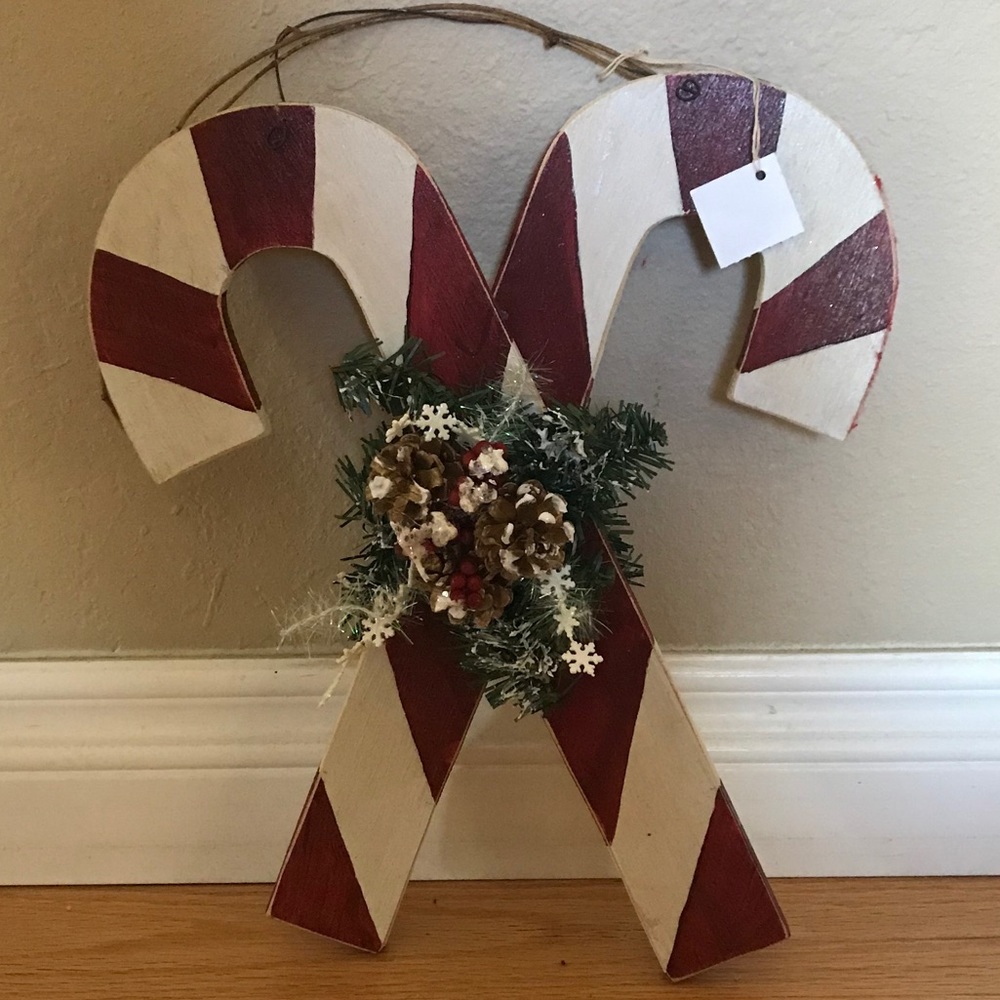 Wooden Candy Cane hanging decoration! NWT!